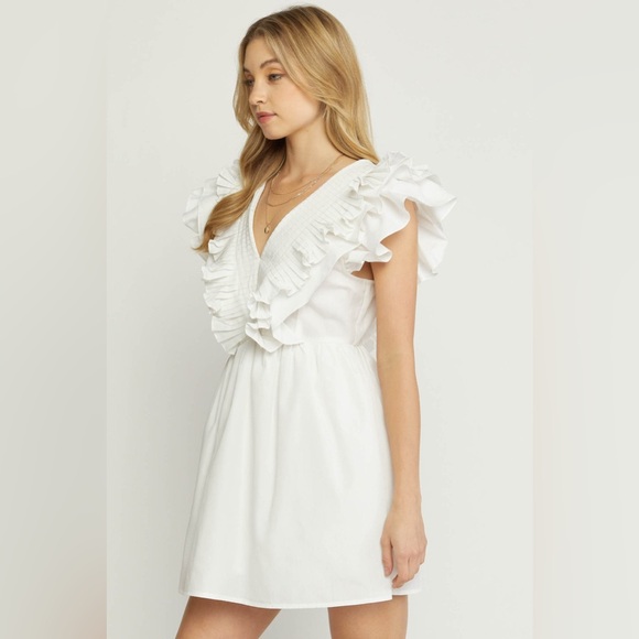 White pleated ruffle dress size medium - Picture 1 of 3